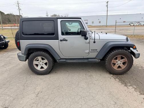 2017 Jeep Wrangler Sport