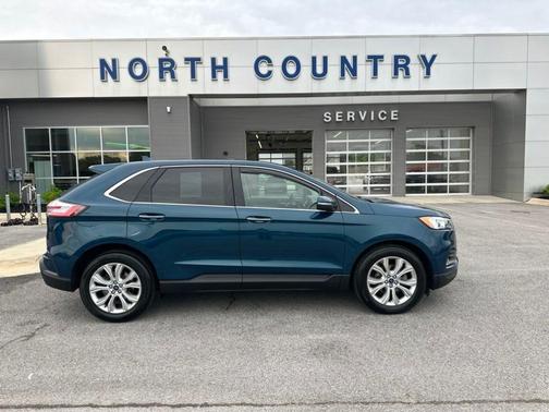 Green Metallic 2020 Ford Edge Titanium
