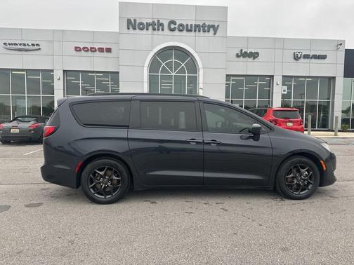 2019 Chrysler Pacifica Touring-L Plus