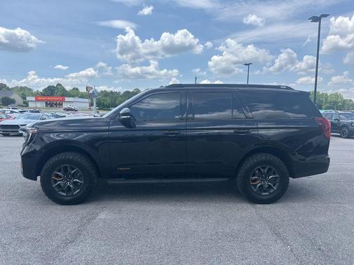 Agate Black Metallic 2025 Ford Expedition Tremor