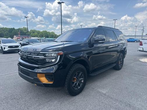 Agate Black Metallic 2025 Ford Expedition Tremor