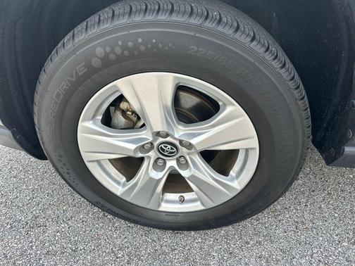 Magnetic Gray Metallic 2021 Toyota RAV4 Hybrid LE
