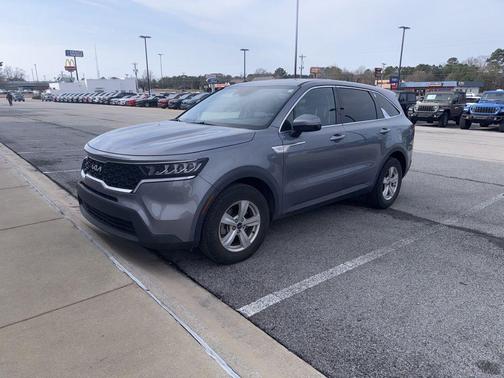 2023 Kia Sorento LX