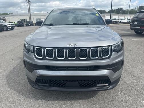 2023 Jeep Compass Sport