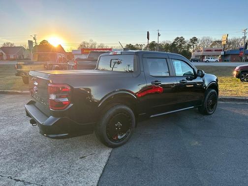 2025 Ford Maverick Lobo High