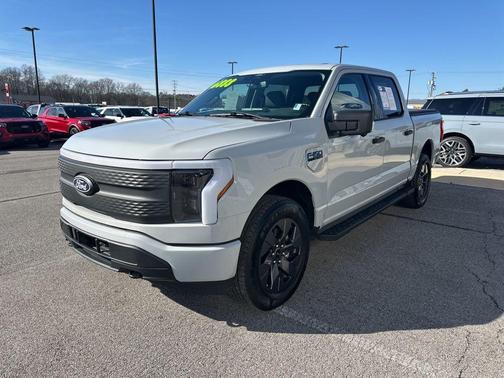 2024 Ford F-150 Lightning XLT
