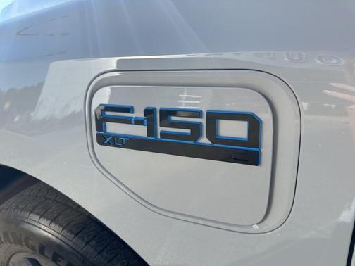 2024 Ford F-150 Lightning XLT