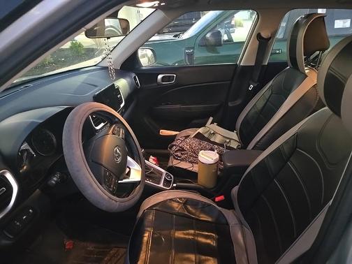 2021 Hyundai VENUE SEL