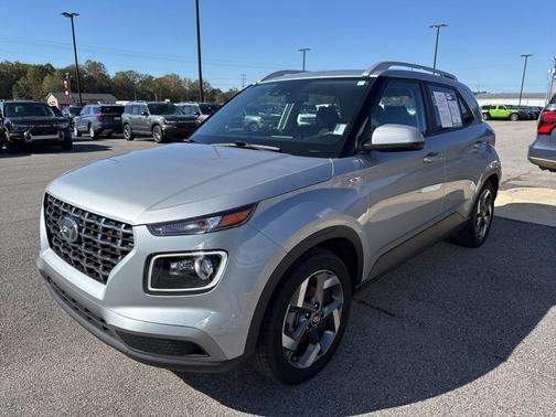 2021 Hyundai VENUE SEL