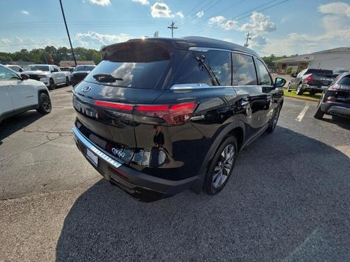 2024 INFINITI QX60 Luxe