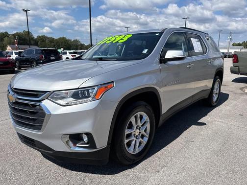 2020 Chevrolet Traverse LT Cloth