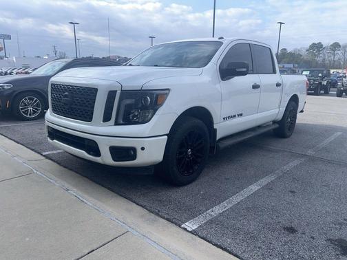 2019 Nissan Titan SV