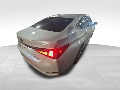 2021 Lexus ES 350 Base