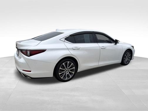 2021 Lexus ES 350 Base