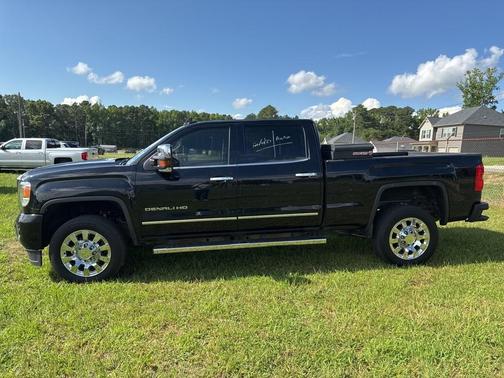 2017 GMC Sierra 2500 Denali