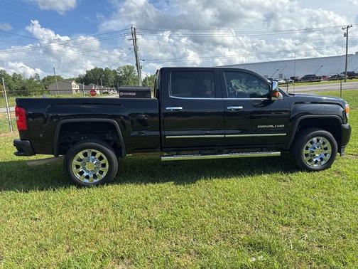 2017 GMC Sierra 2500 Denali