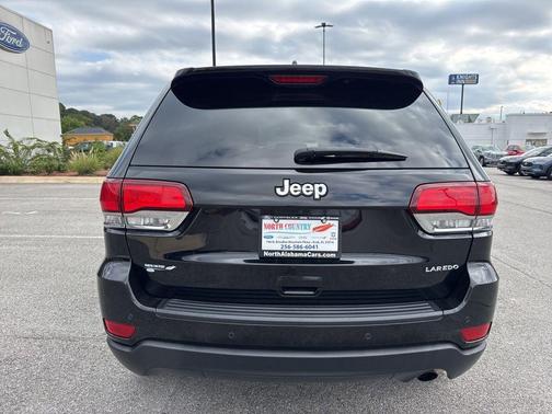2020 Jeep Grand Cherokee Laredo E