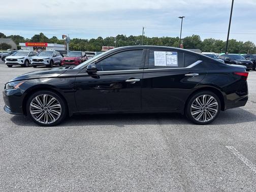 2023 Nissan Altima 2.5 SL