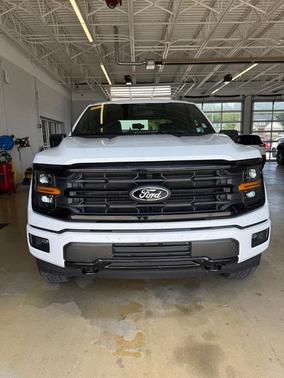 Oxford White 2025 Ford F-150 XLT