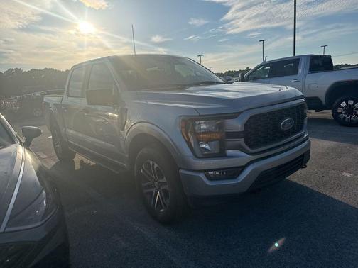 Iconic Silver Metallic 2023 Ford F-150 XL