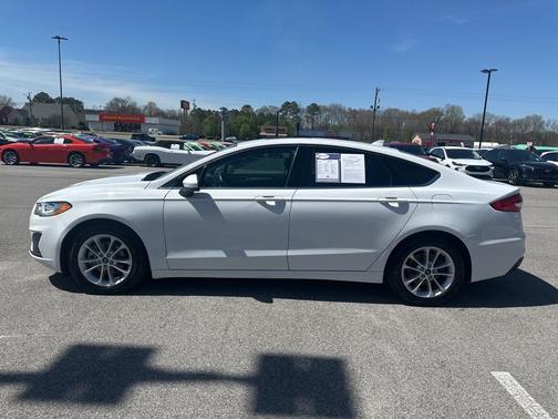 2020 Ford Fusion SE