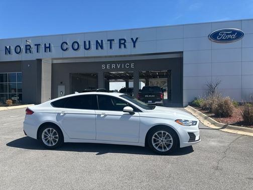 2020 Ford Fusion SE
