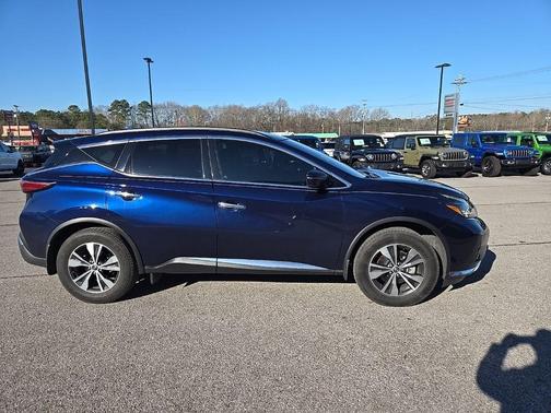 2023 Nissan Murano SV
