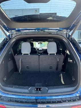 Blue Metallic 2022 Ford Explorer ST-Line