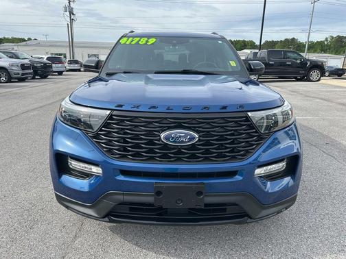 Blue Metallic 2022 Ford Explorer ST-Line