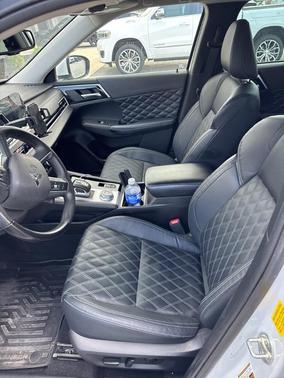 2023 Mitsubishi Outlander SEL