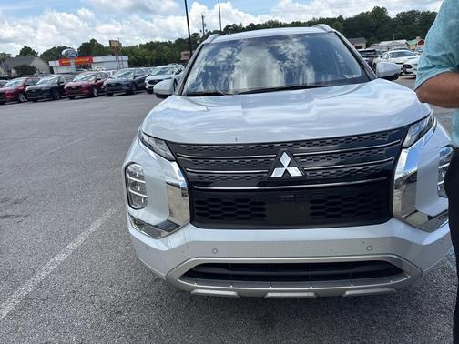 2023 Mitsubishi Outlander SEL