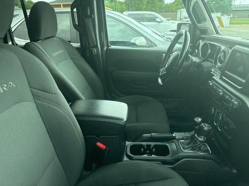 Granite Crystal Clearcoat Metallic 2021 Jeep Wrangler Unlimited Sahara