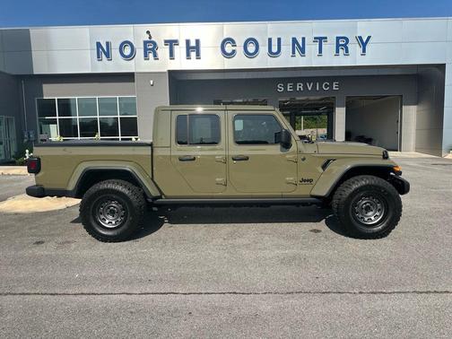 Nighthawk Black 2025 Jeep Gladiator Sport