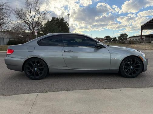 Space Gray Metallic 2009 BMW 328 xDrive