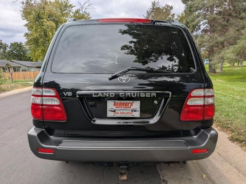 2005 Toyota Land Cruiser Base