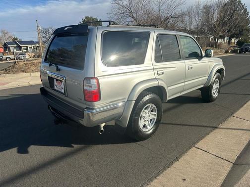 2002 Toyota 4Runner SR5