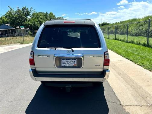 2002 Toyota 4Runner SR5