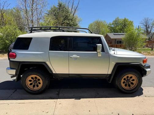 Titanium Metallic 2007 Toyota FJ Cruiser Base