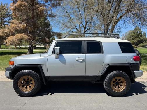 Titanium Metallic 2007 Toyota FJ Cruiser Base