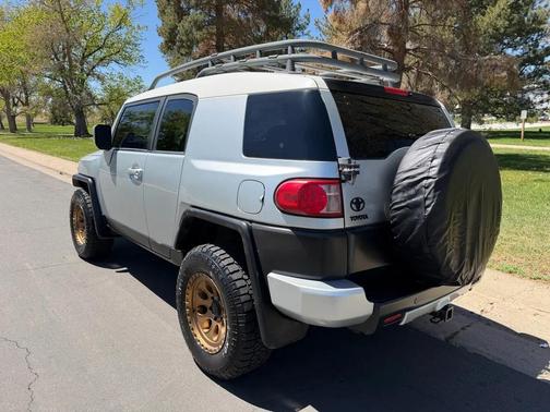 Titanium Metallic 2007 Toyota FJ Cruiser Base