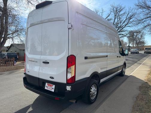 2022 Ford Transit-250 Base