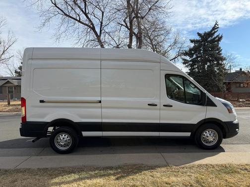 2022 Ford Transit-250 Base