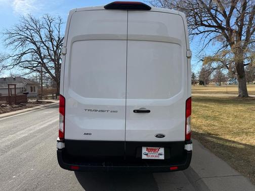 2022 Ford Transit-250 Base