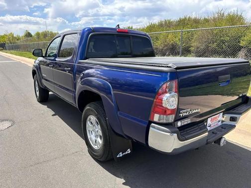 Blue Ribbon Metallic 2015 Toyota Tacoma Base