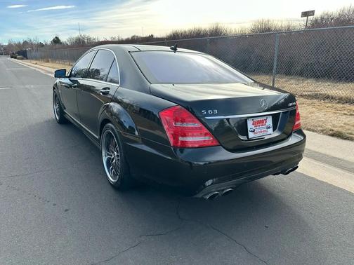2010 Mercedes-Benz S-Class S63 AMG