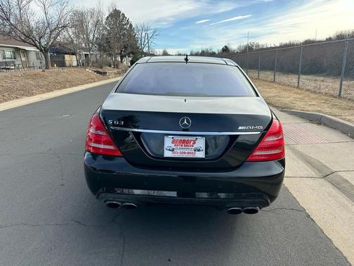 2010 Mercedes-Benz S-Class S63 AMG