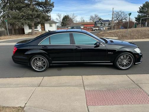 2010 Mercedes-Benz S-Class S63 AMG