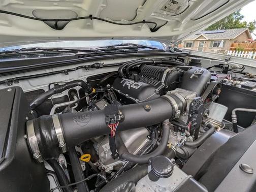 Super White 2014 Toyota Tacoma Base