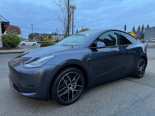 2021 Tesla Model Y Long Range Dual Motor All-Wheel Drive