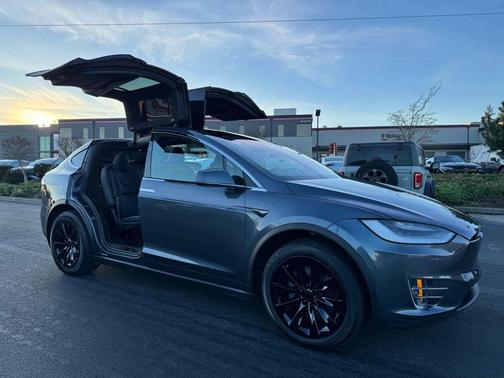2021 Tesla Model X Long Range Plus Dual Motor All-Wheel Drive
